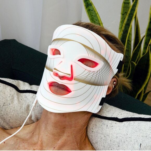 OLURA LTM Light Therapy FDA Approved Face Mask Open Miscellaneous - Picture 1 of 9